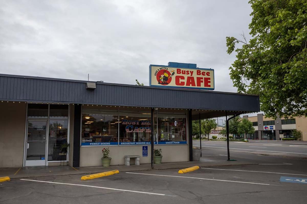 busy_bee_cafe Busy Bee Cafe in Springfield