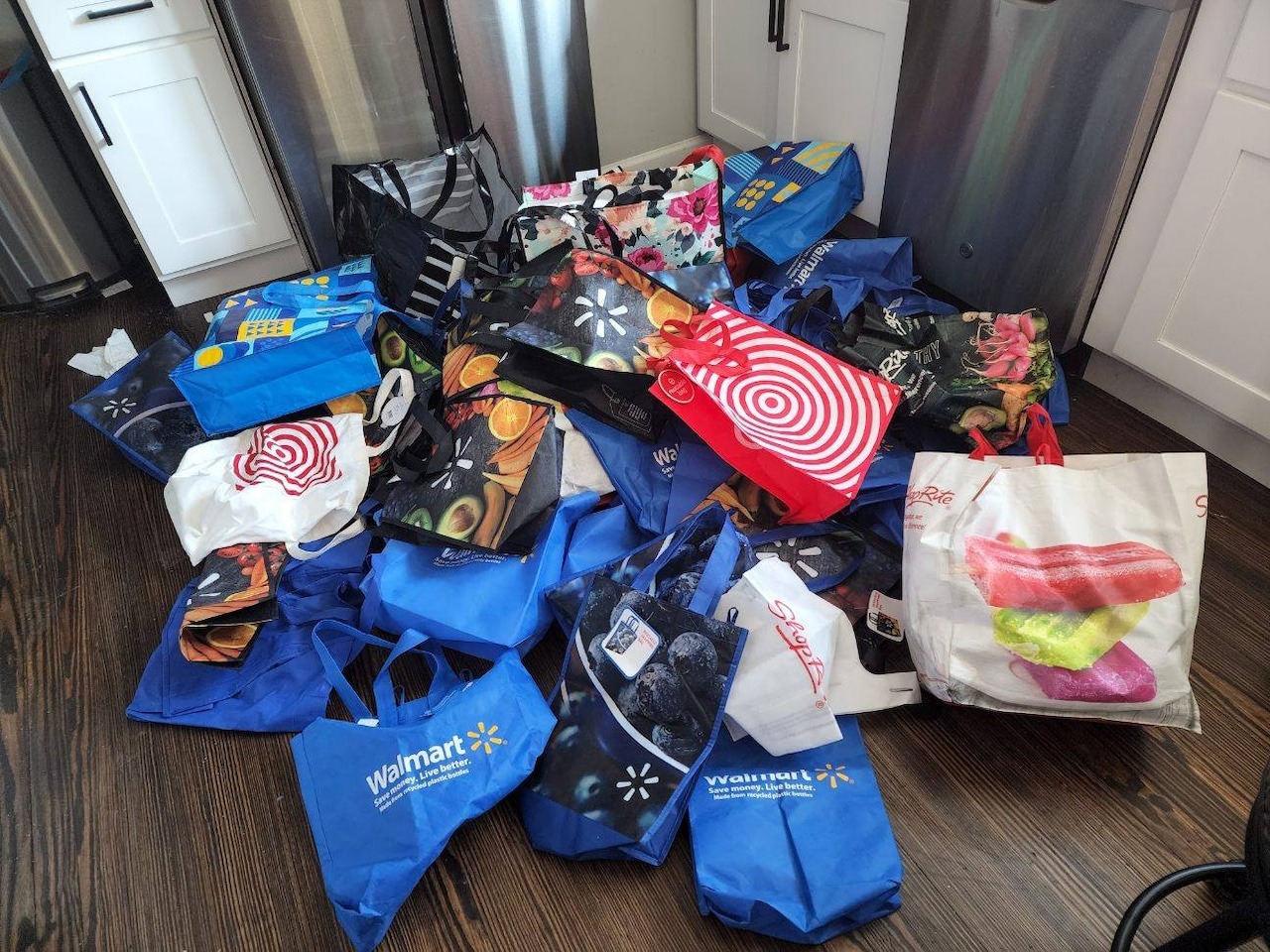IA7UNKMI7JBJNKQ4TI3ELJICTQ reusable bags
