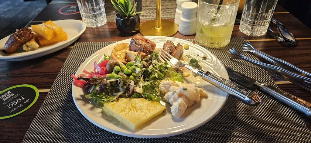 Fogo de Chão, brazillian steakhouse, Tigard Oregon, Portland Oregon, carnivore paradise, where to eat, new restaurants, giant meat skewers, buffet, all you can eat, dining, special occasion, food coma, the meat sweats
