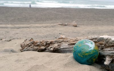 More Than 3,000 Hidden Glass Floats Are Still Being Placed on Lincoln City Beaches in 2026