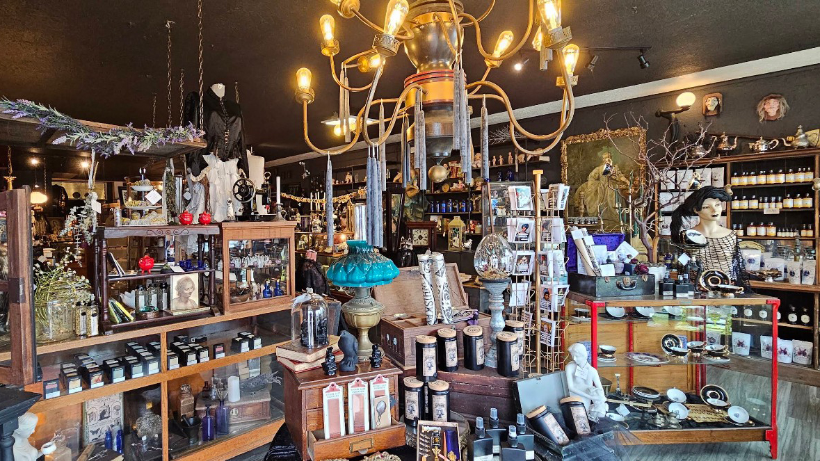Screenshot 2026-05-11 091633–cover Femme Fatale Curiosities & Apothecary, Newport Oregon, Oregon Coast, Historic Bayfront, Weird and Wonderful, Curiosity Shop, Witch Shop, Wiccan Goods, Victorian Objects, Taxidermy, Macabre, Woman Owned, Crystals, Tarot Decks, Local Artisans, Herbs, Candles, Antiques, Book Store, Places To Go, Things to Do, Gothic Art, Mystic Supplies