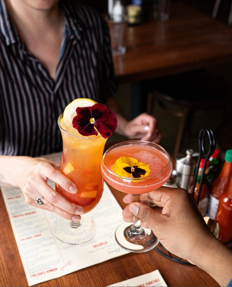 Screen Door Restaurant, Portland Oregon, Eastside, Where to Eat, Best Restaurants, Local Favorite, Fried Chicken and Waffles, Soul Food, Comfort Food, Southern Cooking, Barbecue, Brunch, Dinner, Breakfast, Northwest Fresh, Praline Bacon, Homemade Biscuits, Pie, Bloody Marys