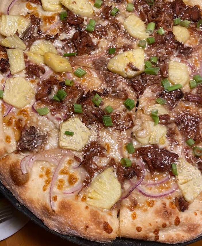 Kaleidoscope Pizzaria and Pub, Medford, Southern Oregon, Best Restaurants, Where to Eat, Unique Pies, Interesting Flavors, Grateful Dead Theme, Local Favorites, Full Bar, Family Friendly