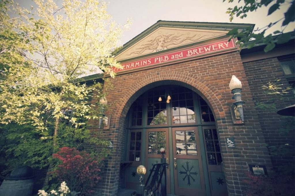 McMenamins Old St. Francis School, Bend, Central Oregon, Secret Hidden Bar, The Broom Closet, Treasure Hunt, History, Mysterious Places, Soaking Pool, Movie Theater, Best Restaurants, Things To Do, Places To Go, Where To Eat, Brewery, Hotel, Bond Street, Good Food, Beer