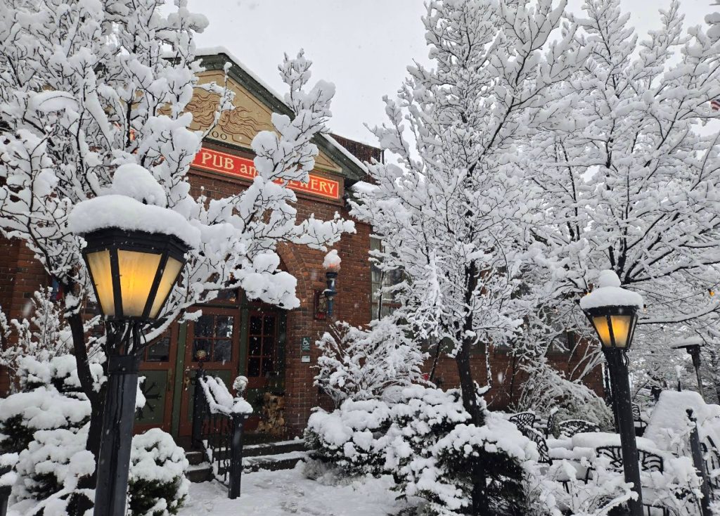 McMenamins Old St. Francis School, Bend, Central Oregon, Secret Hidden Bar, The Broom Closet, Treasure Hunt, History, Mysterious Places, Soaking Pool, Movie Theater, Best Restaurants, Things To Do, Places To Go, Where To Eat, Brewery, Hotel, Bond Street, Good Food, Beer