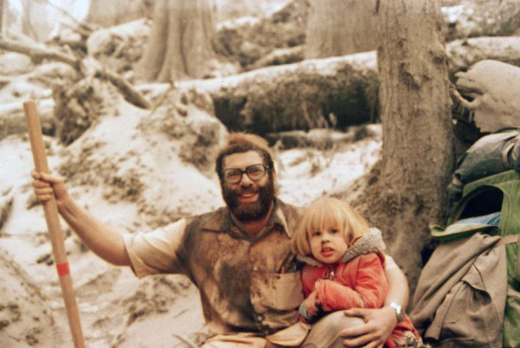 Mt. St. Helens Eruption, Viral Photo, Famous Images, True Stories, May 18 1980, Original Photograph, Not AI, Survivor Stories, Pacific Northwest Legends, PNW, Washington State, Red Ford Pinto, Dirt Bike, Ash Cloud, Volcano Car, Richard Dick Lasher. Mike Moore, Bonnie Moore