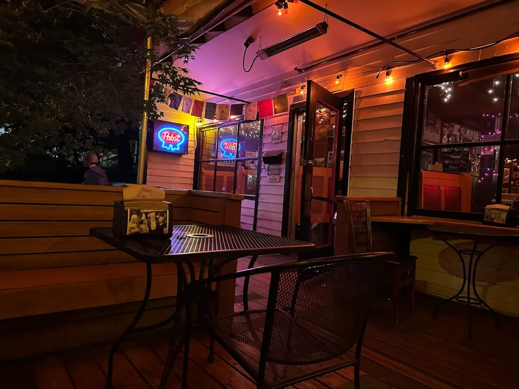 The patio at Goose Hollow Inn.