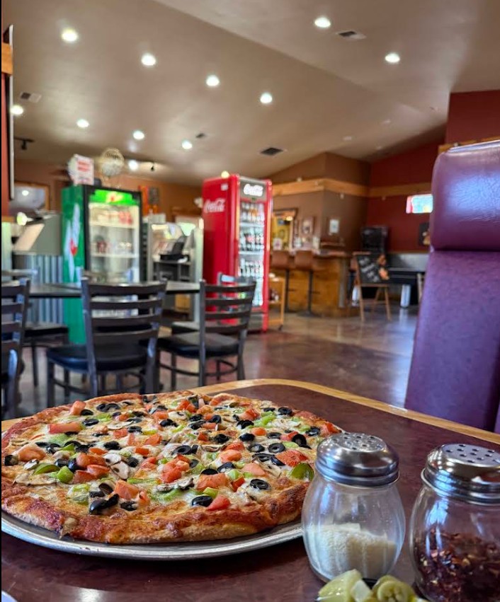 oney's pizza parlor, elsie oregon, coast range, paul bunyan, restaurants, landmarks, where to eat, road trips, seaside, astoria, cannon beach, nostalgia, history, vintage photos, family dining, giant lumberjack, sunset highway
