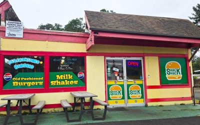 This Old School Eugene Burger Spot Is Still Serving Up Some of the Best Comfort Food Meals Around