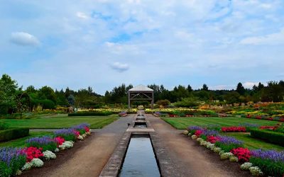 One of Oregon’s Most Beautiful Gardens Comes With a Frank Lloyd Wright Surprise