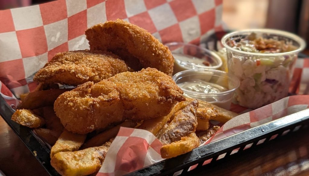 Sportsmen's Pub-n-Grub, Pacific City, Oregon, north coast, PNW, Local Favorites, Restaurants, Bars, Where to Eat, Cape Kiwanda, Fish and Chips, Clam Chowder, Burgers, Pool Tables