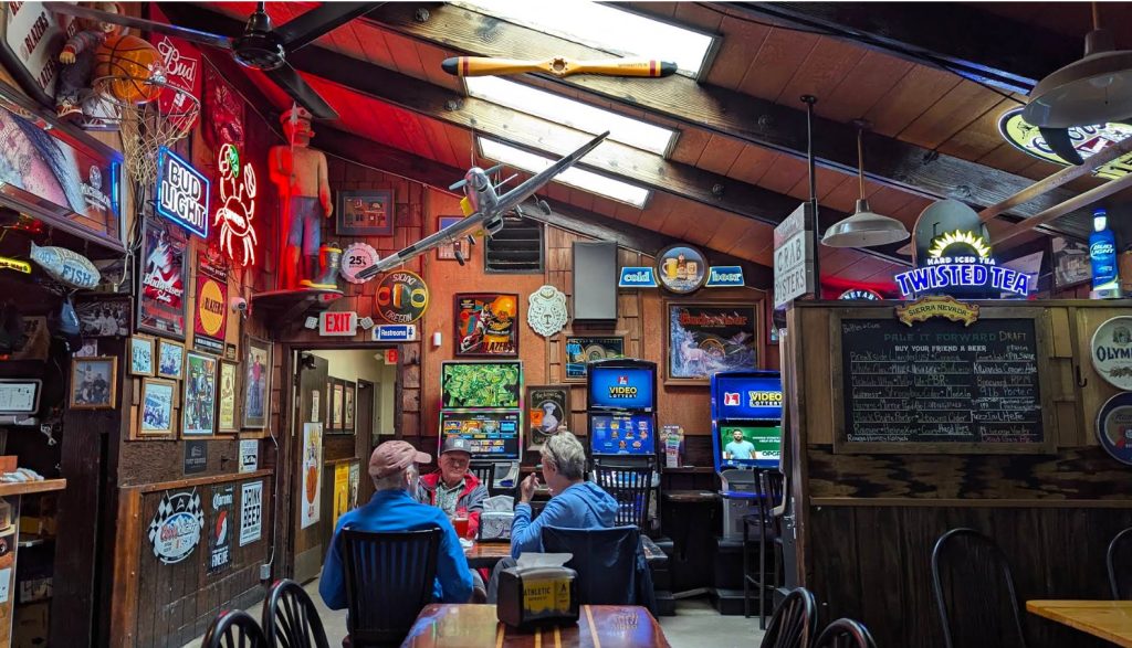 Sportsmen's Pub-n-Grub, Pacific City, Oregon, north coast, PNW, Local Favorites, Restaurants, Bars, Where to Eat, Cape Kiwanda, Fish and Chips, Clam Chowder, Burgers, Pool Tables