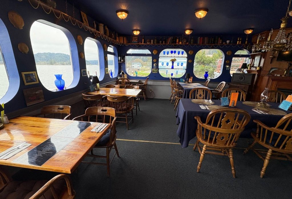 big fish cafe, reedsport, oregon coast, umpqua river, where to eat, best restaurants, old coast guard ship, fresh seafood, clam chowder, fish and chips, truffle fries, desert, waterfront views, oregon dunes, pacific northwest, dining