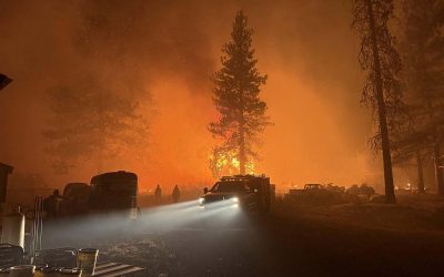 Oregon’s Akawa Butte Fire Explodes Past 26,000 Acres as Crews Battle to Protect Sisters