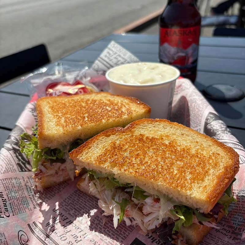 tonys crab shack, crab sandwich