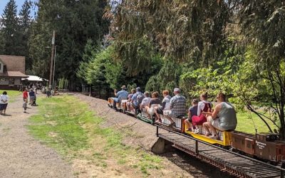 A Man Built This Tiny Oregon Railroad In 1954 And Families Still Ride It Today