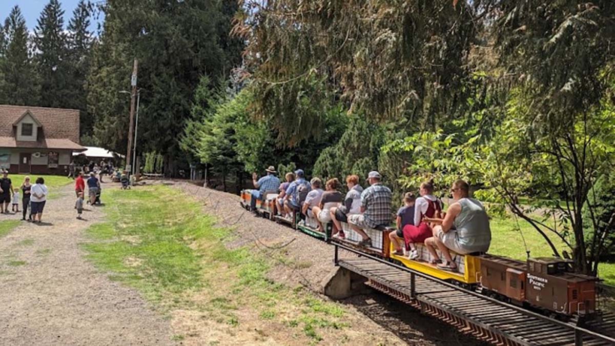 tiny_railroad_main