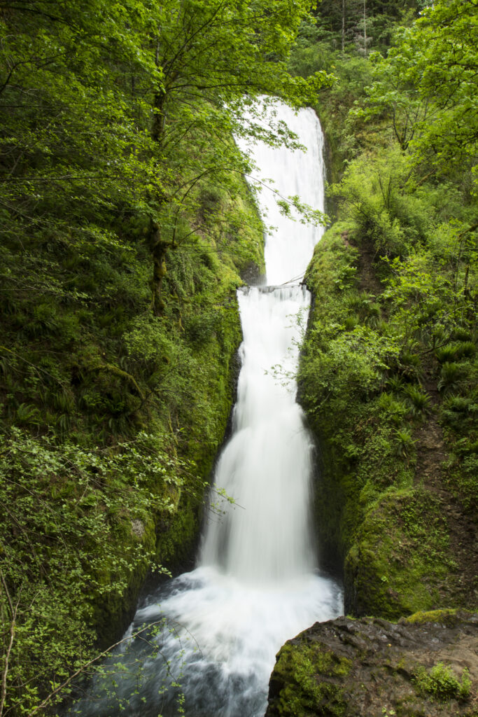 Bridal Veil Falls in Oregon